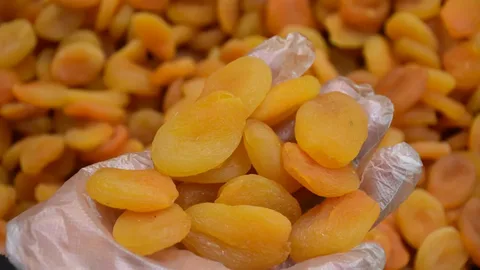 تصویر 3 از فروش ویژه + قیمت مناسب زردآلو خشک آفتابی